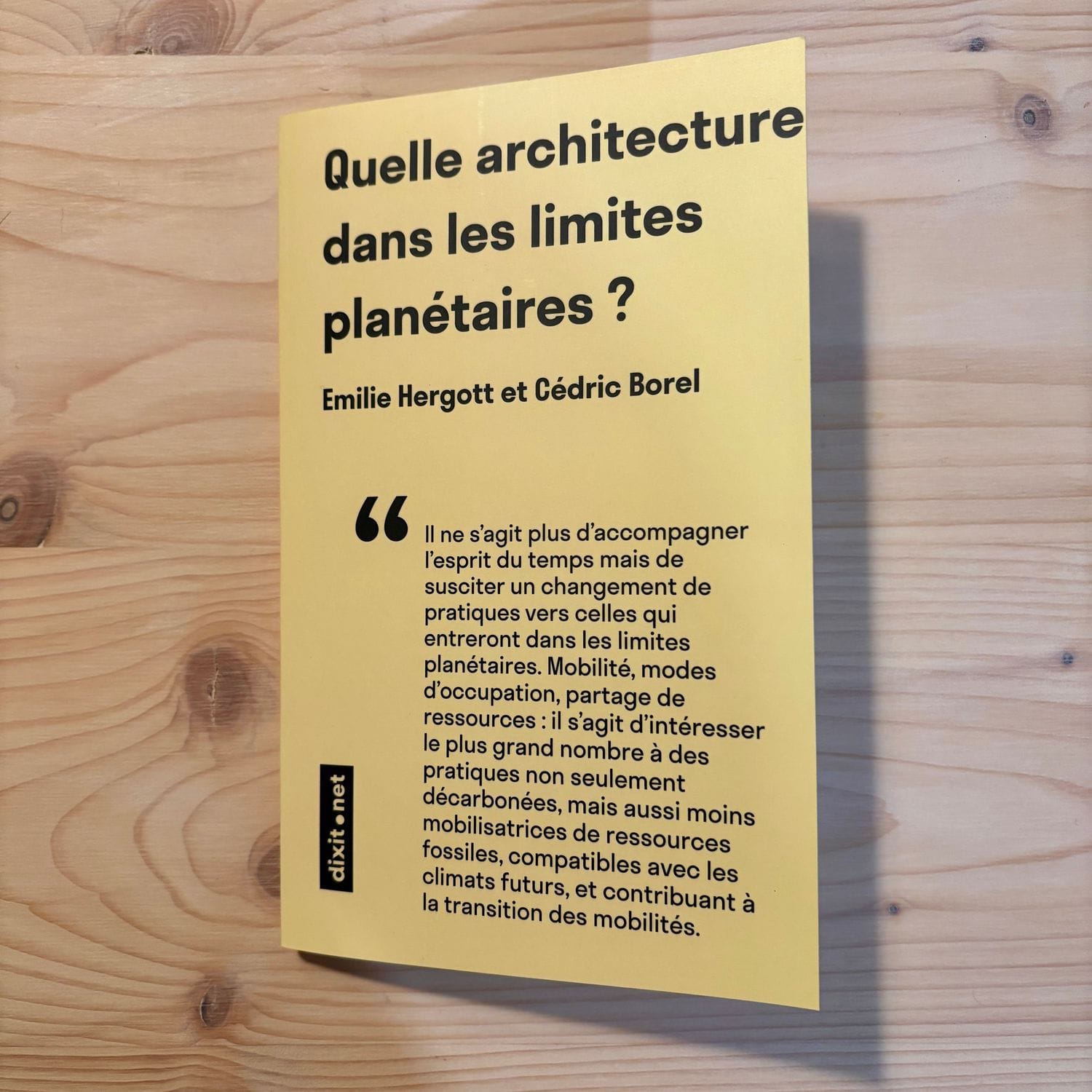 Couverture de la version papier